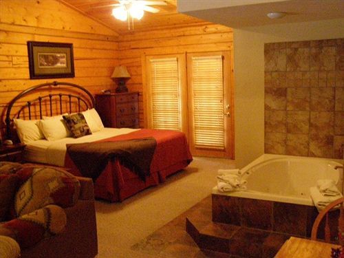 Cabins At Grand Mountain By Thousand Hills Resort Бренсон Екстер'єр фото